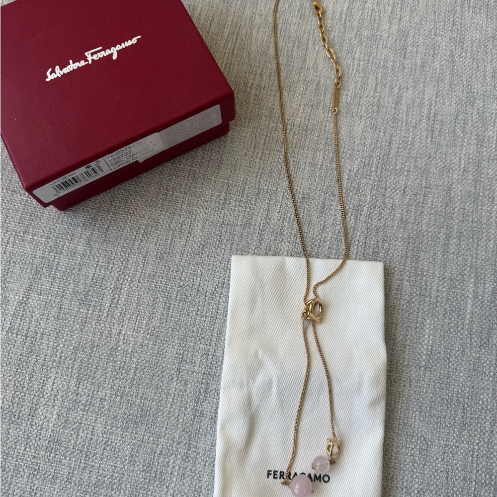 NEW Ferragamo Gancini pendant necklace
